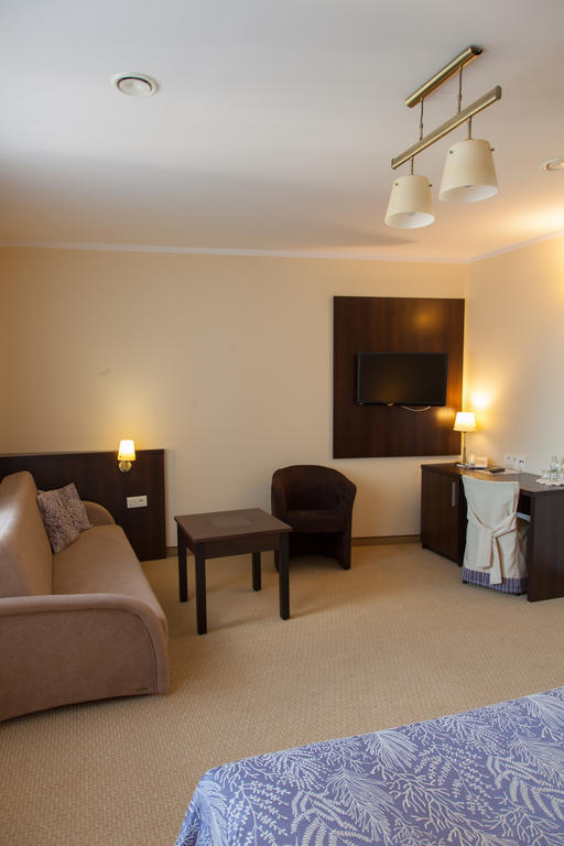 Hotel Ostrawa Wodzisław Śląski Buitenkant foto