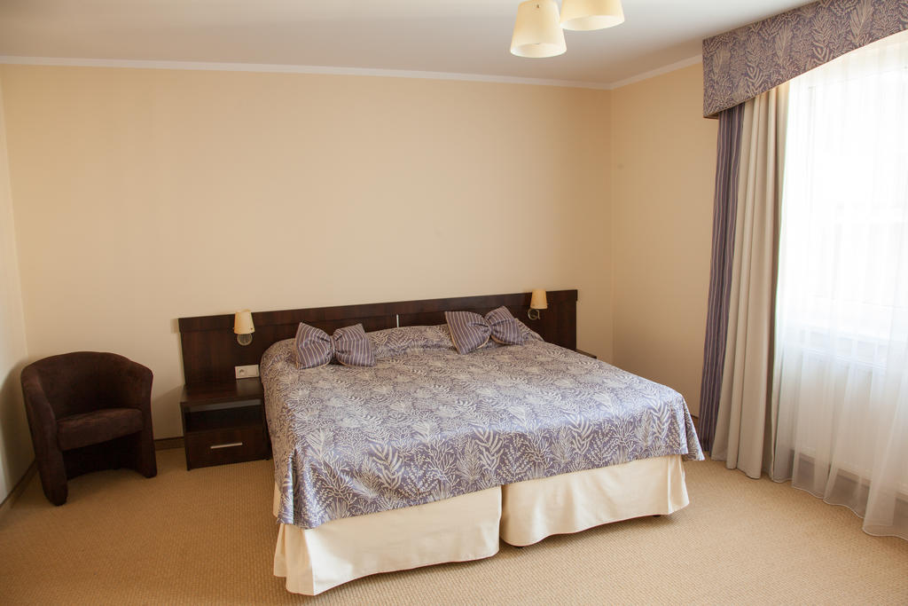 Hotel Ostrawa Wodzisław Śląski Buitenkant foto