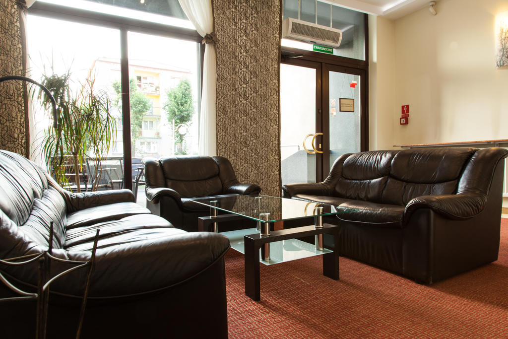 Hotel Ostrawa Wodzisław Śląski Buitenkant foto