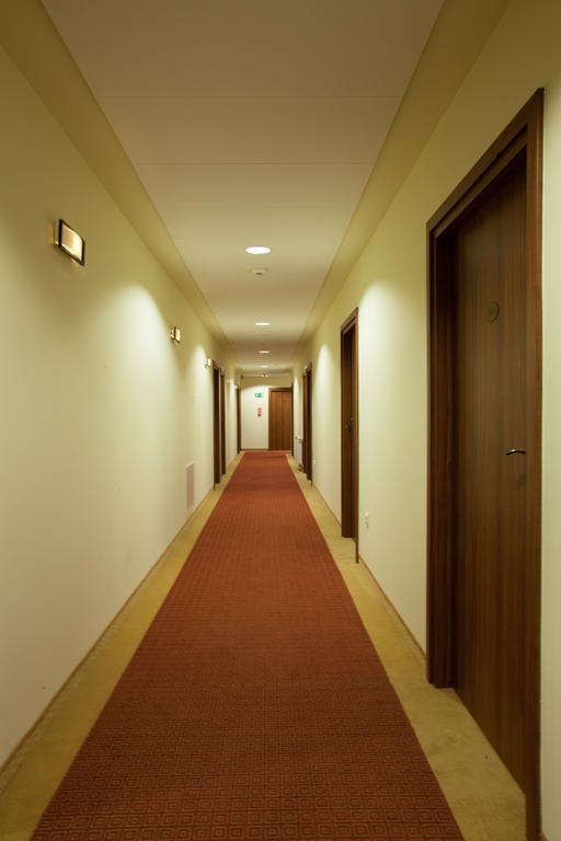 Hotel Ostrawa Wodzisław Śląski Buitenkant foto