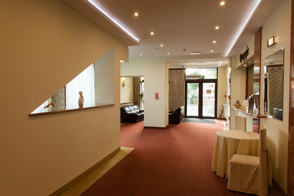 Hotel Ostrawa Wodzisław Śląski Buitenkant foto